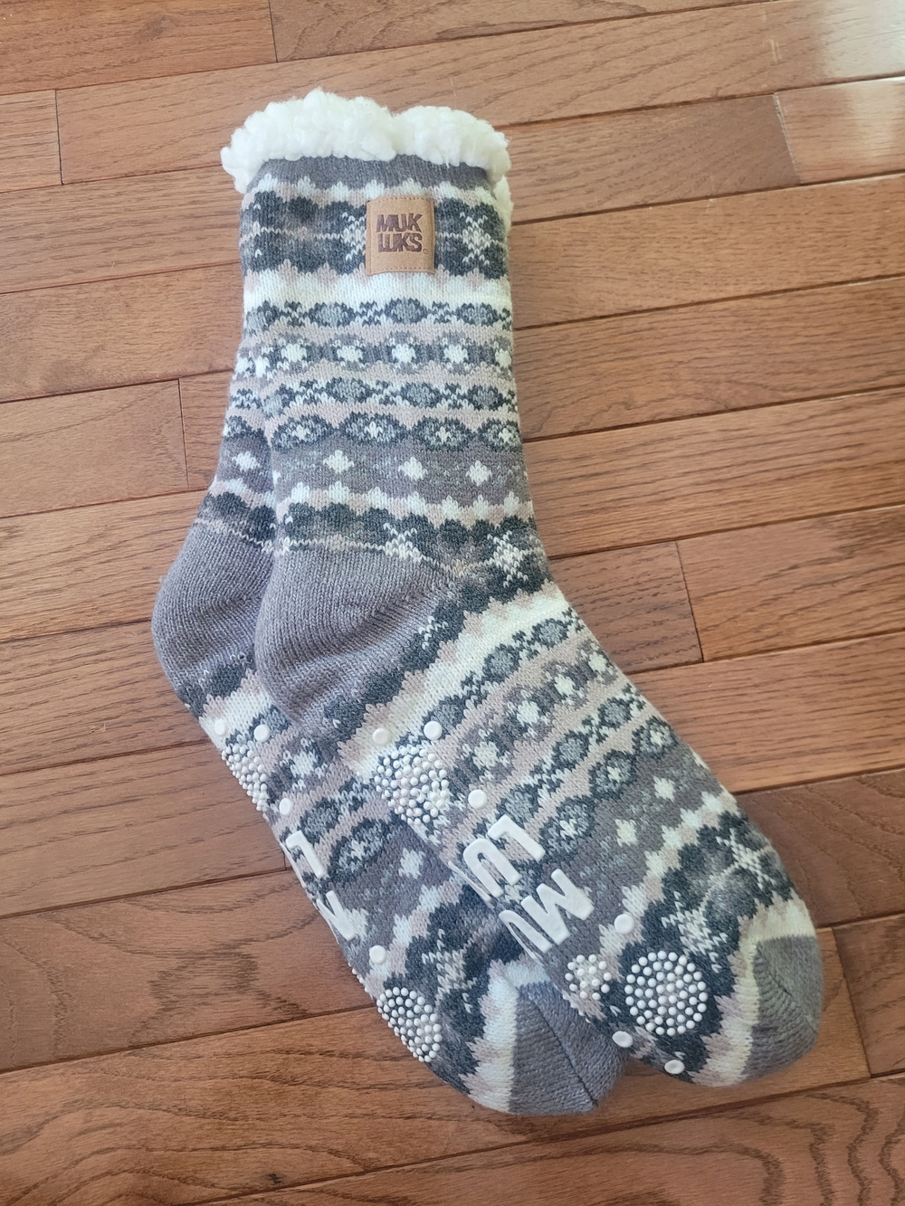 Muk Luks Gray and White Fair Isle Sherpa-Lined Gripper Crew Socks